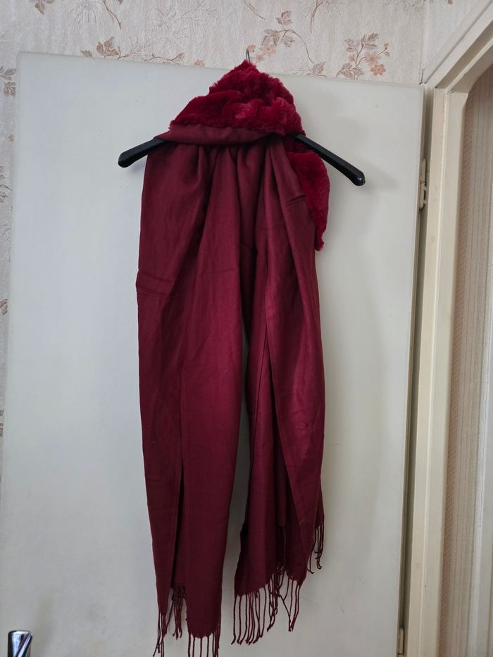 Écharpe bordeaux - photo numéro 2