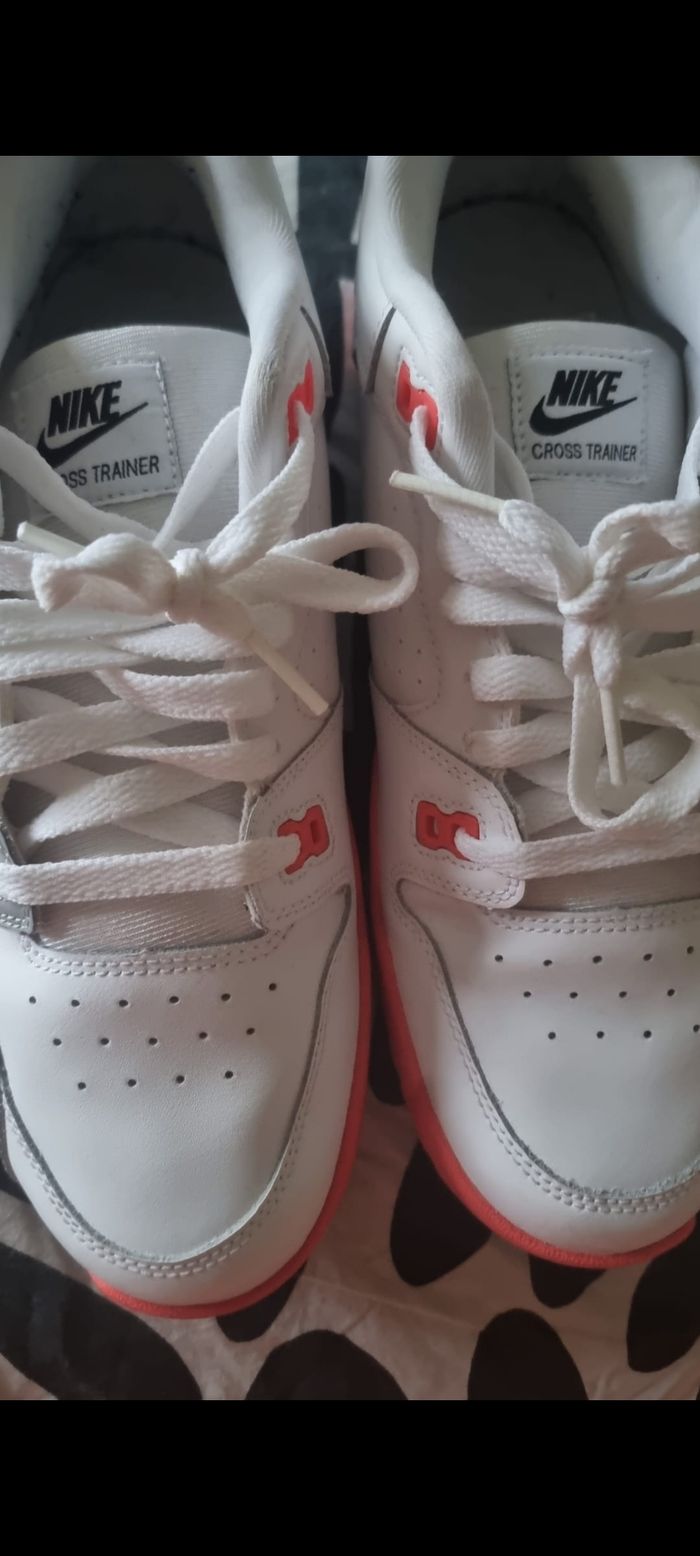 Basket nike modèle CROSS TRAINER taille 41 - photo numéro 2