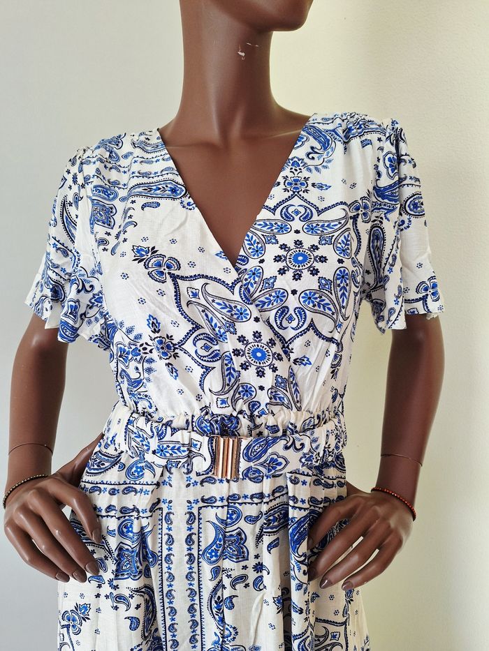 Robe longue taille M/L marque In April 1986 - photo numéro 3