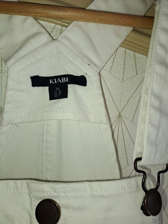 Robe blanche maternité kiabi 36 1 micro tâche qu'on ne voit pas portée 1 fois pr séance photos - photo numéro 2