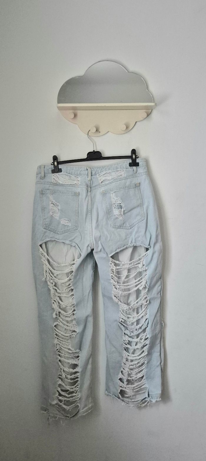 Jeans destroy * PrettyLittleThing * - photo numéro 3