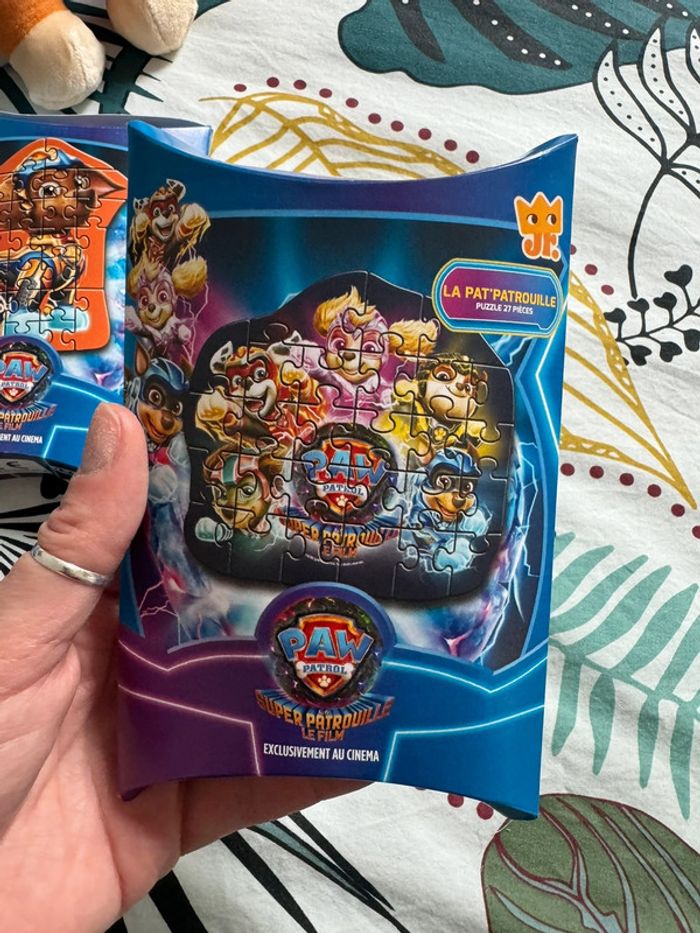 Lot de puzzles et peluche pat patrouille - photo numéro 2