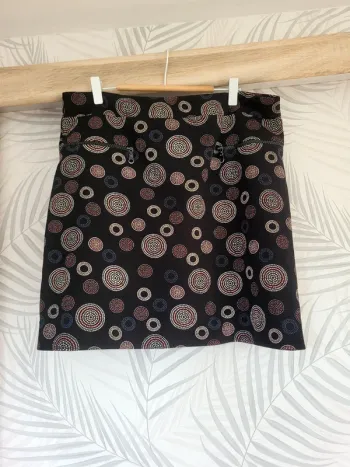 Jolie jupe femme taille 44 Armand Thierry