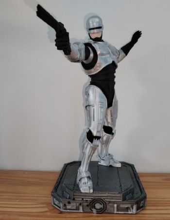 Diorama Robocop 40 cm