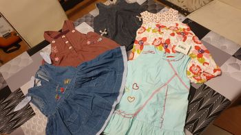 Lot de robes taille 12 mois