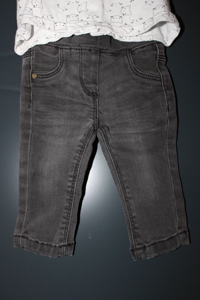 T-shirt manches longues et pantalon jean élastique taille 3 mois 59-60 cm - photo numéro 7