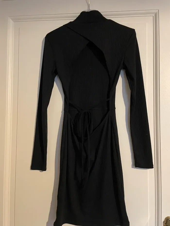 Robe  👗 dos ouvert - photo numéro 4