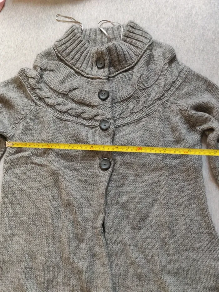 Gilet gris boutonné sur la moitié haute H&M - photo numéro 4