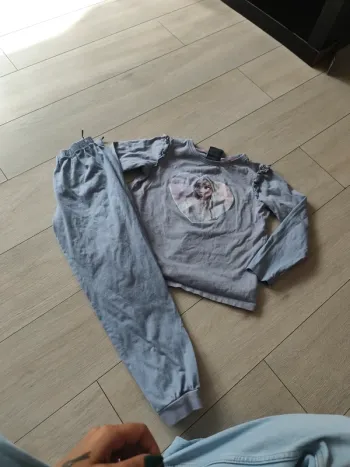 Pyjama reine des neiges