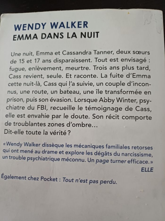 Emma dans la nuit - photo numéro 2