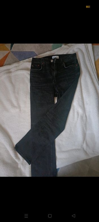 Jean noir Zara T36