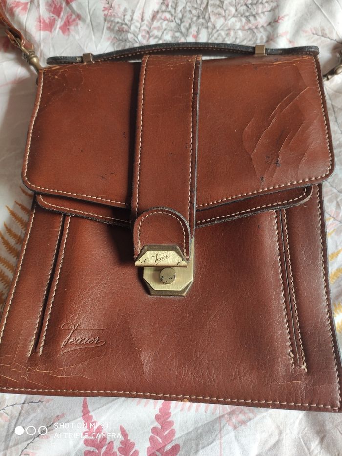 Sacoche cuir