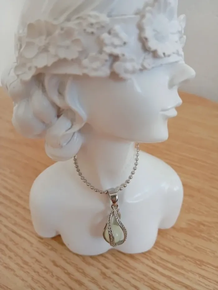 Solde 💝 Collier chaine spirale larme lumineuse phosphorescente en résine pierre naturelle citrine - photo numéro 2