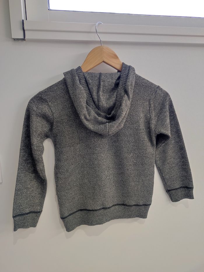 Gilet gris 6 ans - photo numéro 2