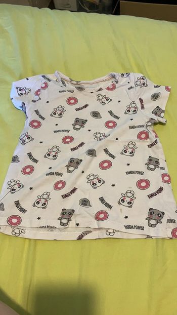 Lot 2 haut , 1 lupilu 2/4 ans l’autre kid nanpi 3 ans