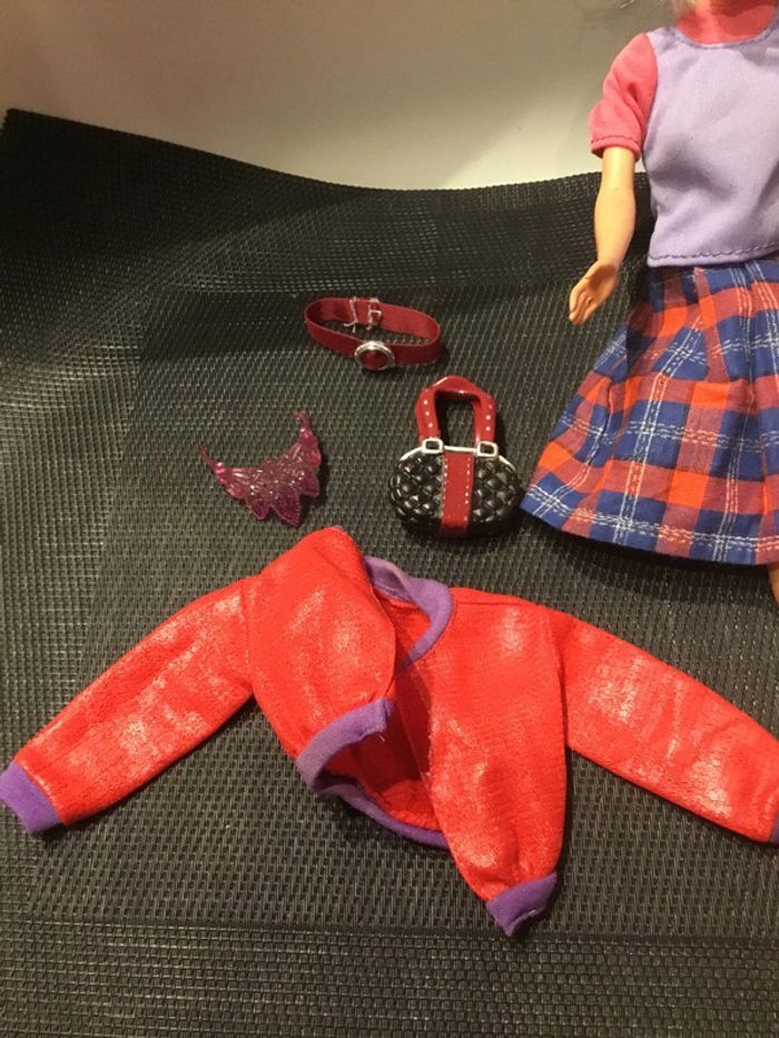 Poupée Barbie vintage avec vêtements accessoires Mattel - photo numéro 3