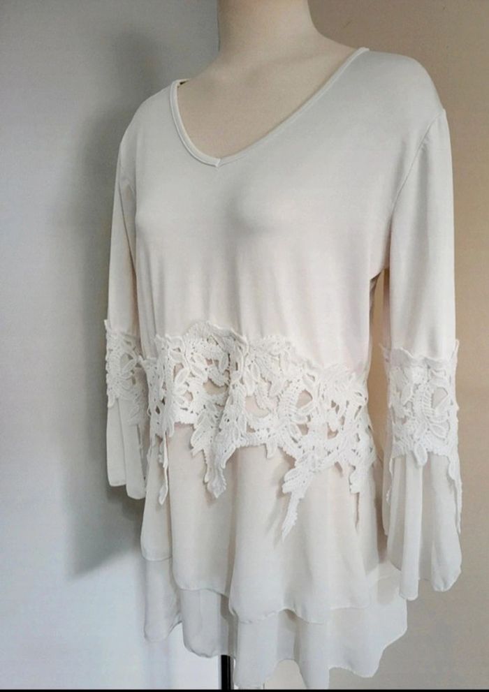 Très beau haut blanc L/XL - photo numéro 2