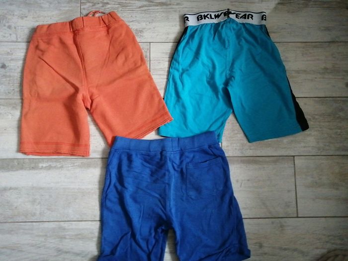 Lot 3 shorts sport t 6 ans - photo numéro 2