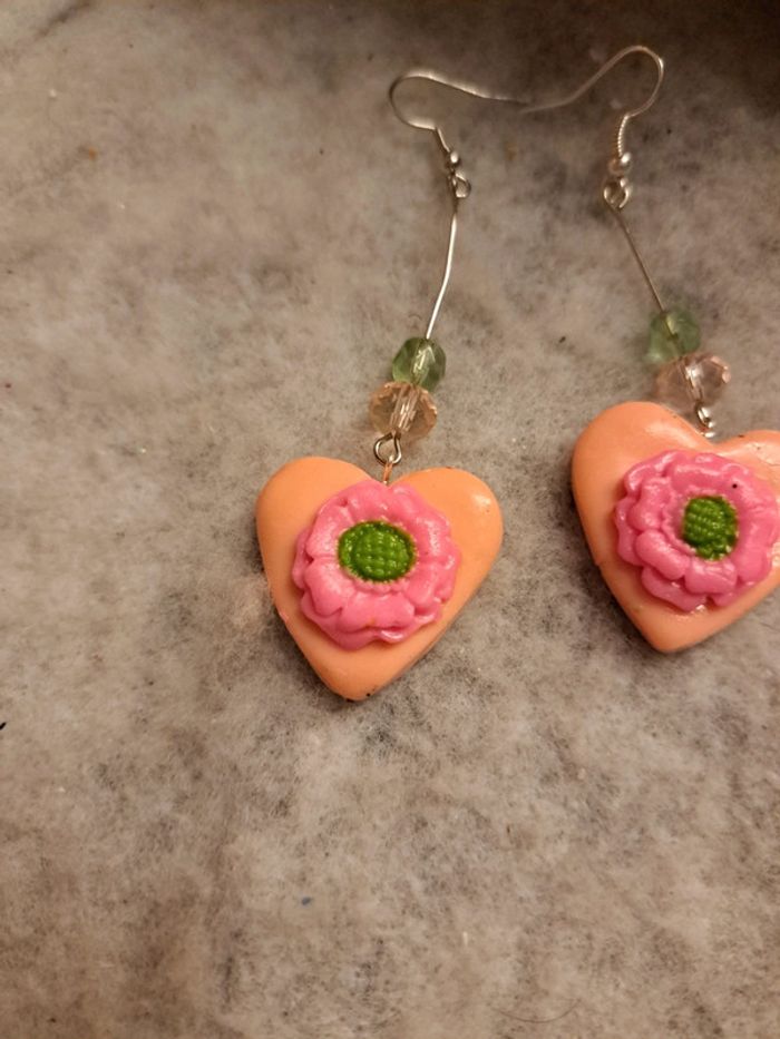Boucles d'oreilles saumon rose vert - photo numéro 4
