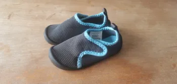 🌼Chaussons souples mixtes antidérapants Decathlon T25 Premiers pas, baby gym, rentrée état neuf 🐾