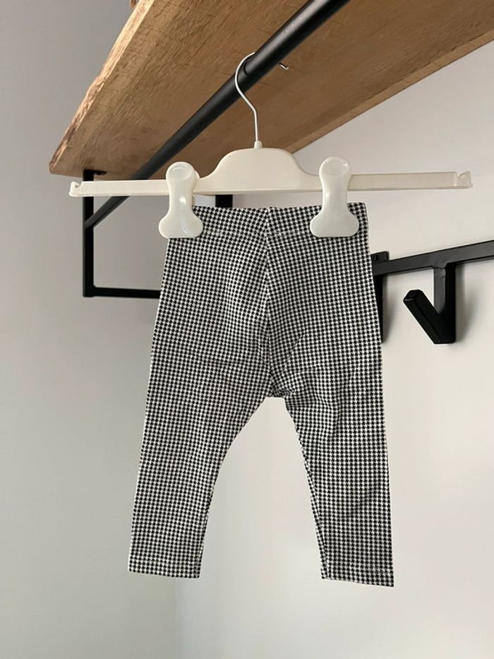 Legging noir et blanc pied de poule 6 mois Kiabi - photo numéro 2