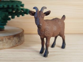 Schleich chèvre marron Figurine animal de la ferme