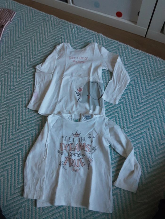 Lot de 4 t-shirts coccinelle éléphant étoiles cœurs T. 92cm (24-30 mois) - photo numéro 2