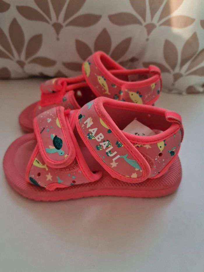 Sandales plage taille 23 Nabaiji