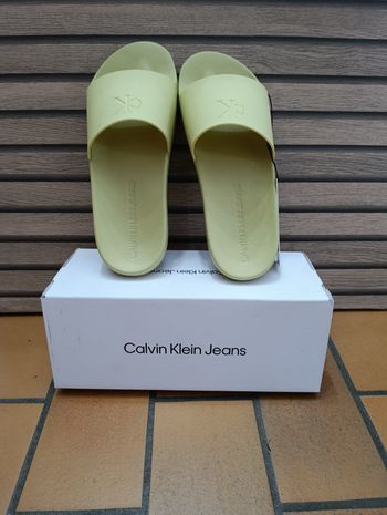 Claquettes Calvin Klein 