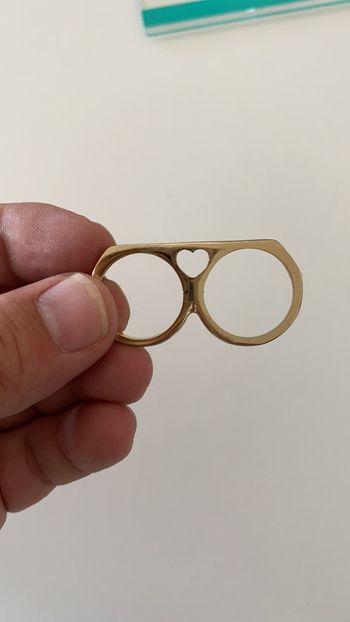 Belle bague plusieurs doigts pour la taille voir photos