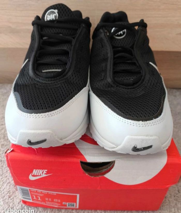 Air max pulse noir et blanc taille 45 neuf - photo numéro 5