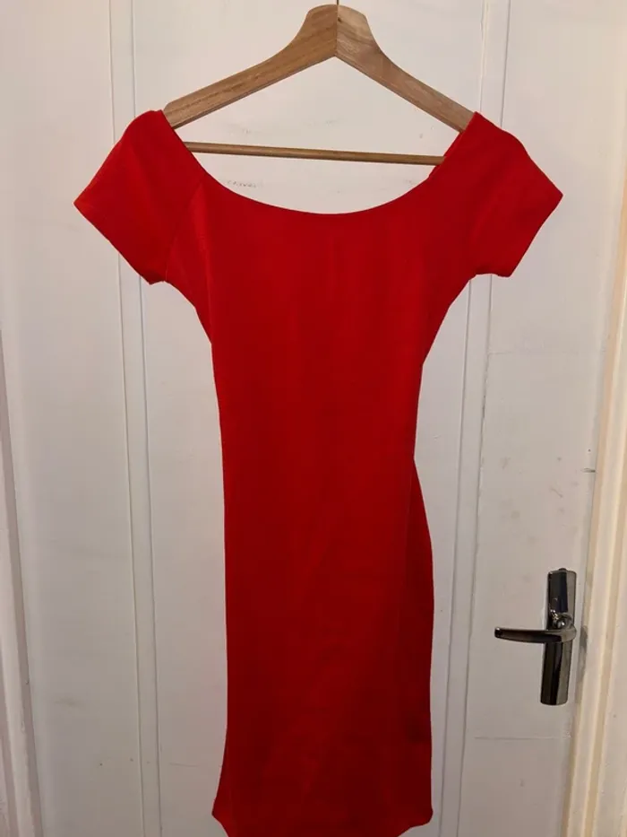 Robe rouge - photo numéro 3
