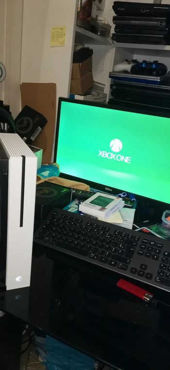 Xbox one s 500go fonctionnel