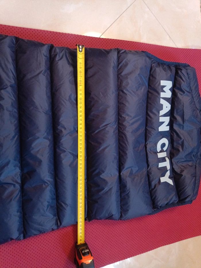 Doudoune Manchester City, Puma Authentique Officiel taille Adulte XS, Neuf - photo numéro 16