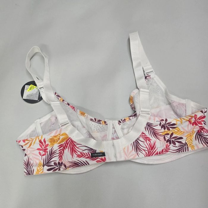 Soutien gorge neuf - photo numéro 4