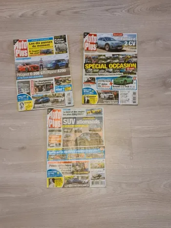 Lot de 3 magazines Auto Plus 2025 1928 1929 et 1931 très bon état