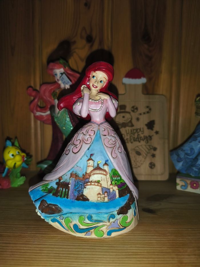 Figurine Ariel chateau