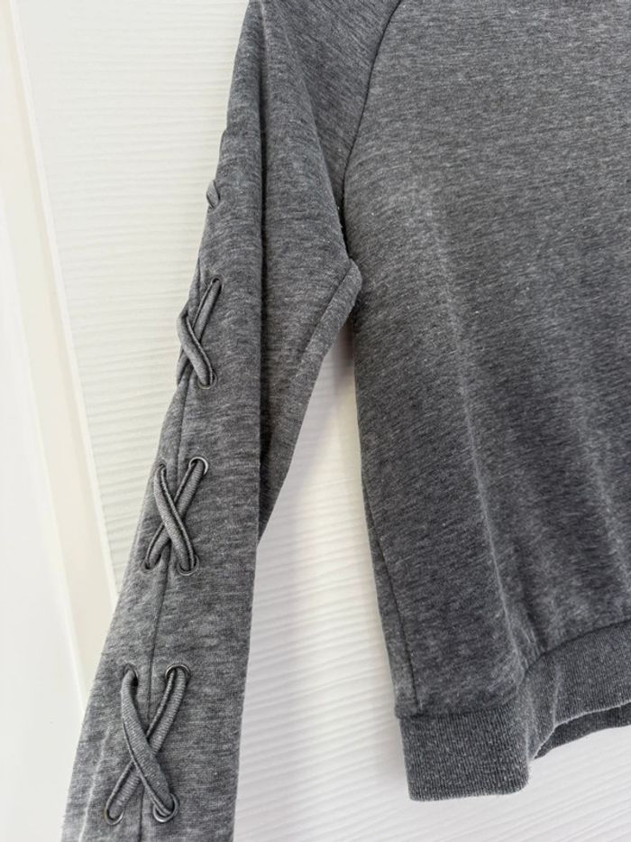 Pull d'hiver sweat gris foncé avec noeuds col rond à manches longues - photo numéro 3