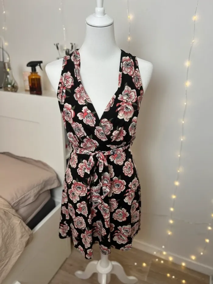 Dress vintage MNG Basics à fleurs roses & noires style bohème - XS