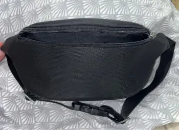 Banane / sacoche lacoste noire