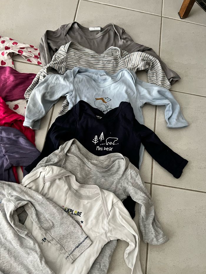 Lot de bodies 2 ans - photo numéro 3