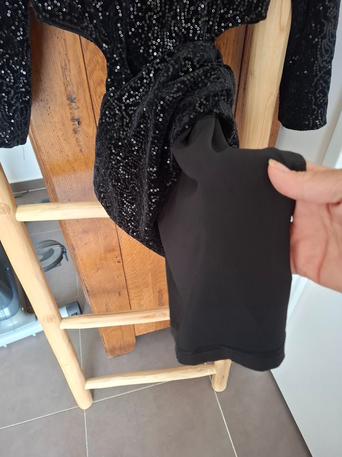 Robe noire manches longues pailletée - photo numéro 4