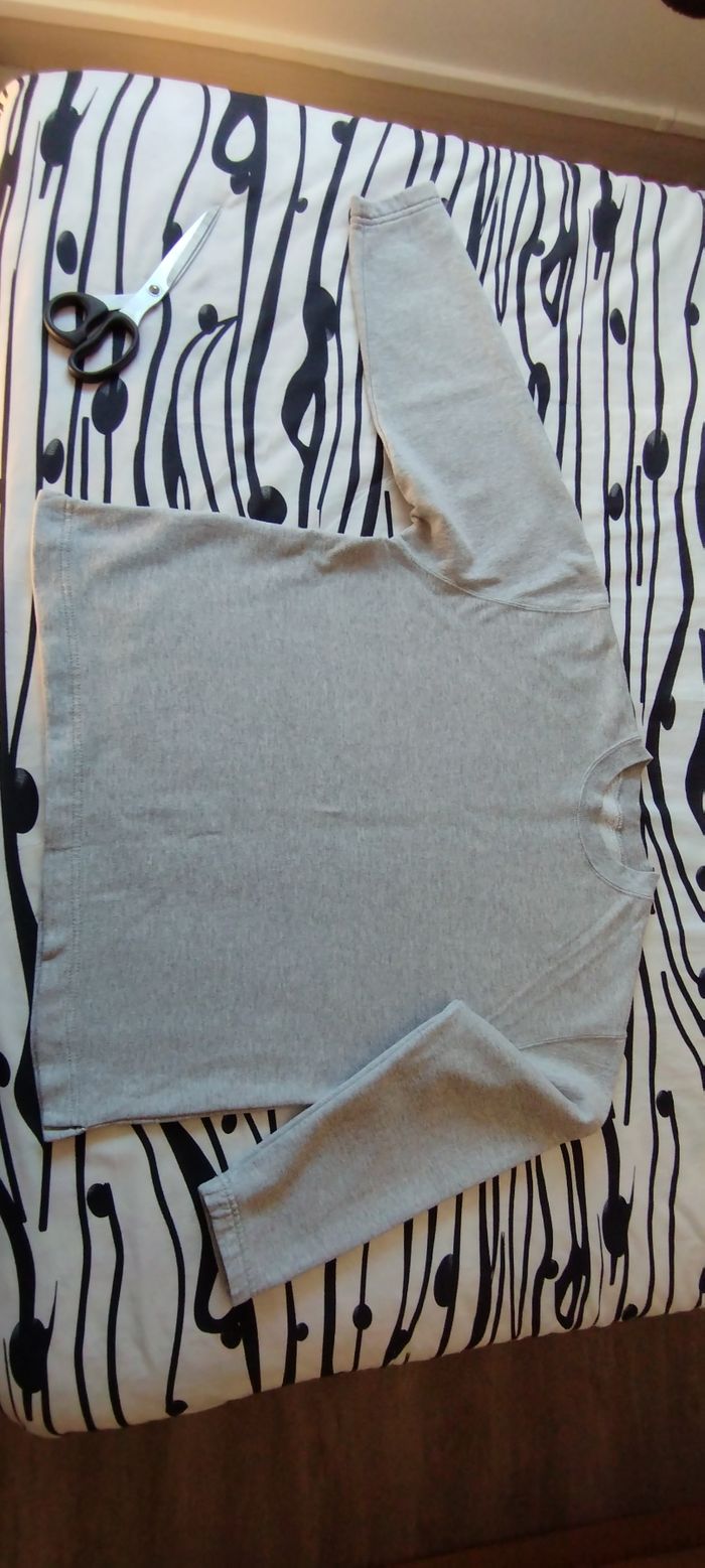 Sweat vintage gris Taille L - photo numéro 3