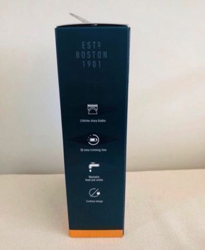 King C. Gillette Kit tondeuse à barbe sans fil, avec lames tranchantes à vie et 3 peignes interchangeables NEUF - photo numéro 3