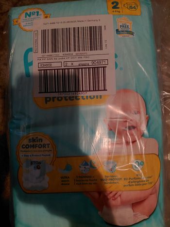 Pampers maxipack premium taille 2 108 couches 