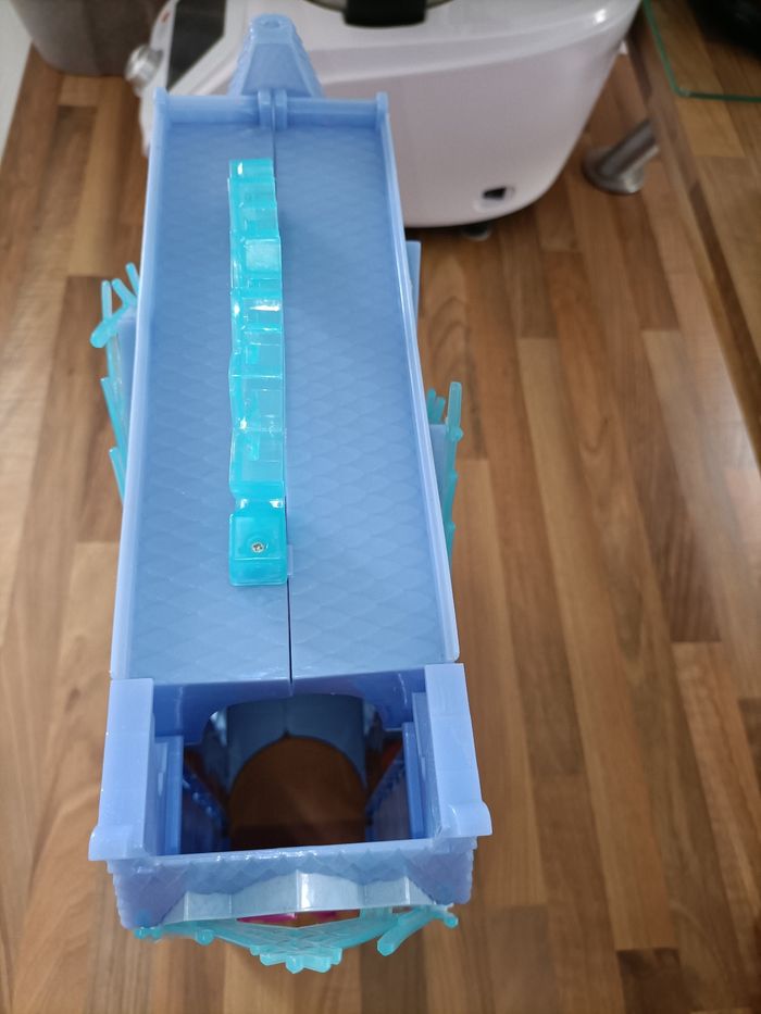 Château Reine des Neiges - Chambre Elsa - photo numéro 10