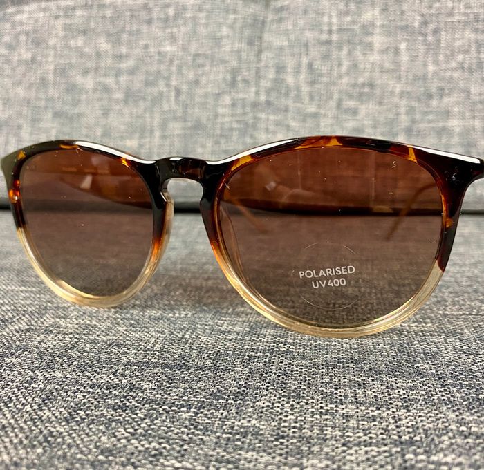 Lunettes de soleil Protection UV400, marron foncé Comme NЕUF (prix Amazo: 61 eur) - photo numéro 2