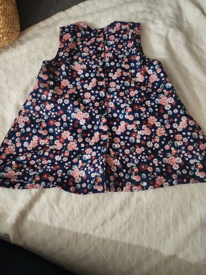 Robe 12 mois motif fleurs - photo numéro 2