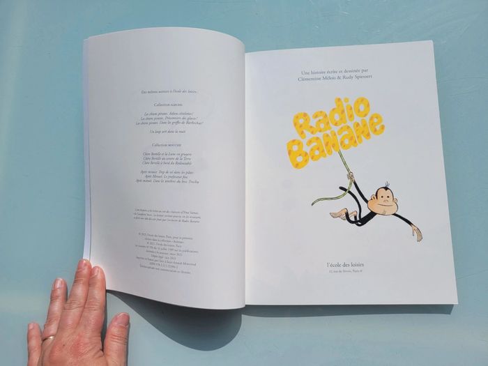 Livre , couverture souple, l'école des loisirs 🐒 Radio Banane 🍌 6-9 ans (48) - photo numéro 5