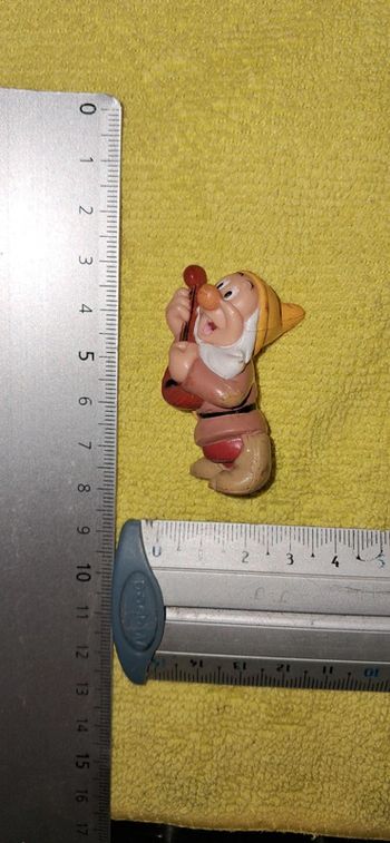 Blanche neige figurine